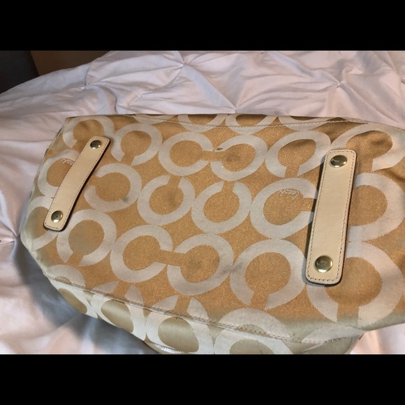Authentic Coach Purse: Light Tan/Beige - Picture 3 of 8